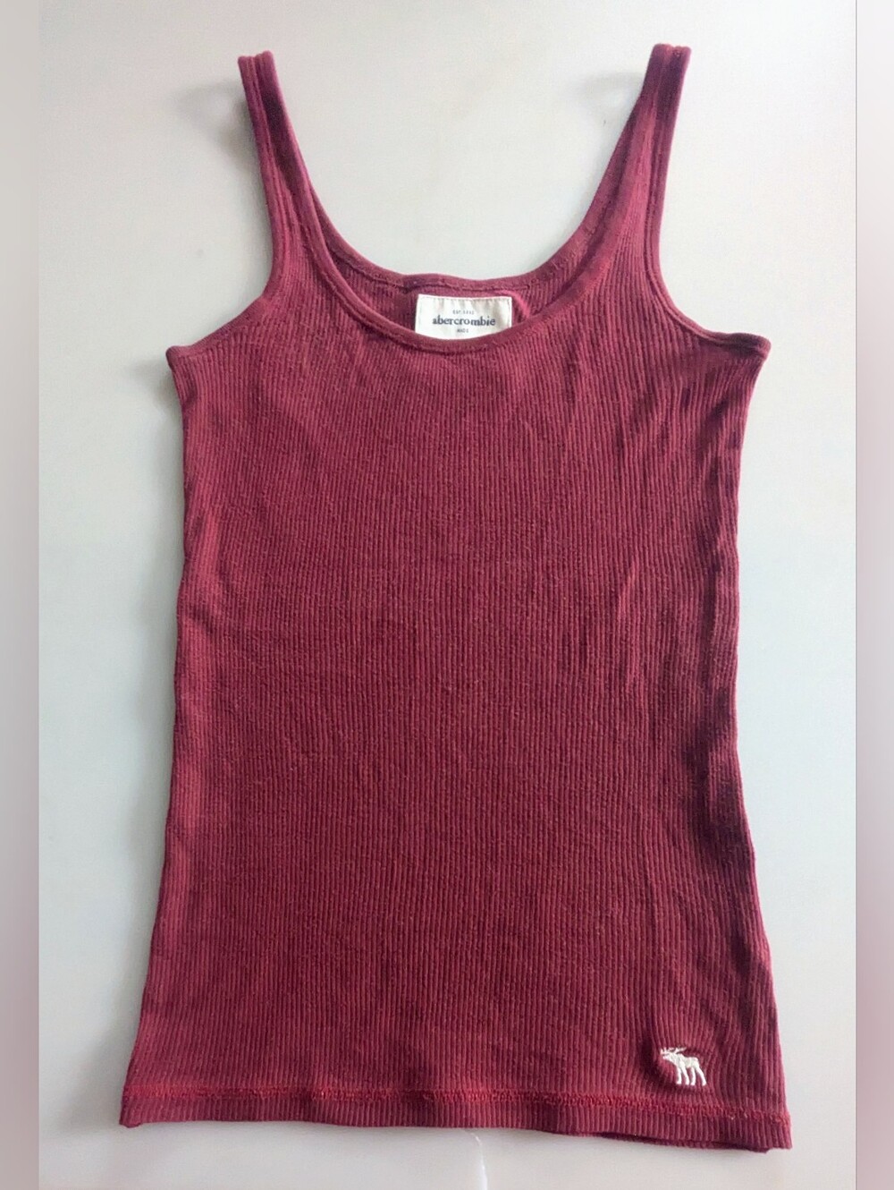 Abercrombie Kids Girls Cute Stretch Burgundy Ribbed Tank Top. Size Small
